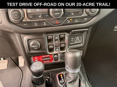 New 2026 Jeep Gladiator Mojave w/ Safety Group image 14