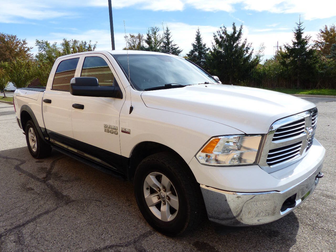 Used 2021 RAM 1500 Tradesman w/ Chrome Appearance Group AWD/4WD image 12