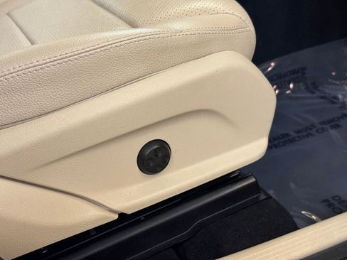 Used 2021 Mercedes-Benz GLC 300 image 30