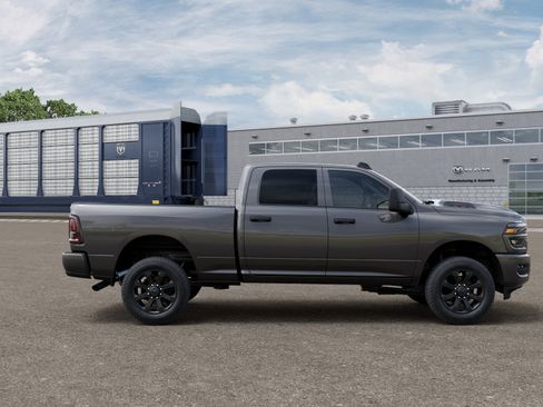 New 2026 RAM 2500 Tradesman AWD/4WD image 18