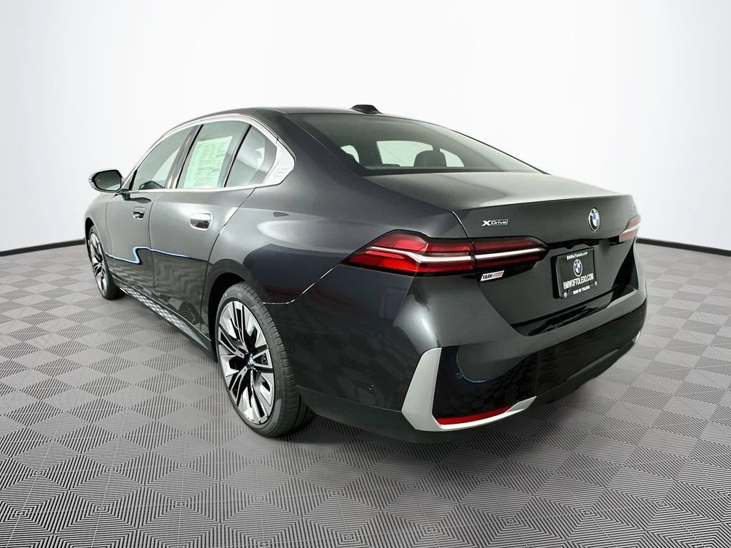 Used 2027 BMW 530i xDrive AWD/4WD image 5
