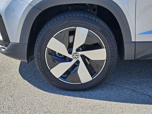 Used 2024 Volkswagen Taos S AWD/4WD image 8