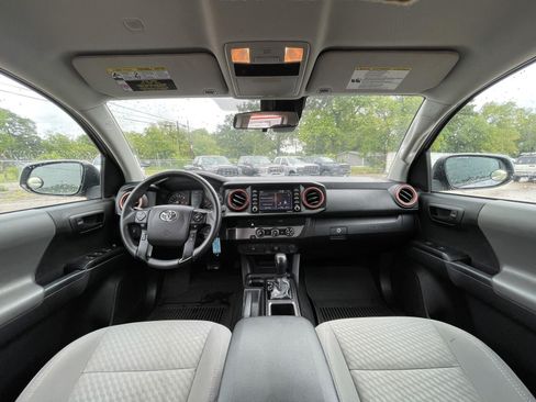 Used 2022 Toyota Tacoma SR w/ SR Convenience Package RWD image 14