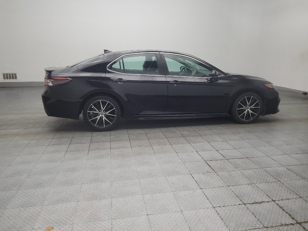 Used 2022 Toyota Camry SE FWD image 10
