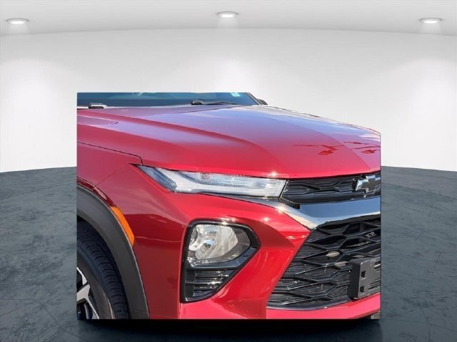 Used 2023 Chevrolet TrailBlazer RS w/ Sun and Liftgate Package AWD/4WD image 5