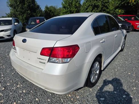 Used 2011 Subaru Legacy 2.5i Premium AWD/4WD image 5