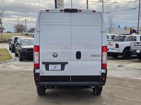 New 2026 RAM ProMaster 1500 w/ Storage Group FWD image 2