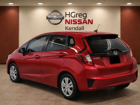 Used 2017 Honda Fit LX image 4