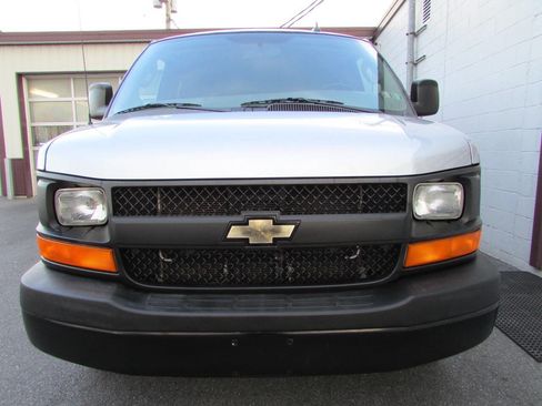 Used 2016 Chevrolet Express 2500 LS image 2