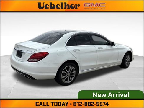 Used 2016 Mercedes-Benz C 300 4MATIC Sedan image 4