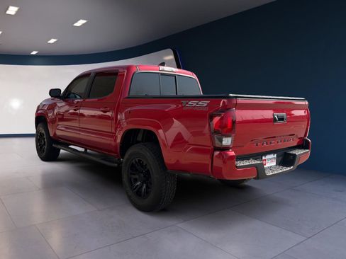 Used 2021 Toyota Tacoma SR w/ SR Convenience Package RWD image 3