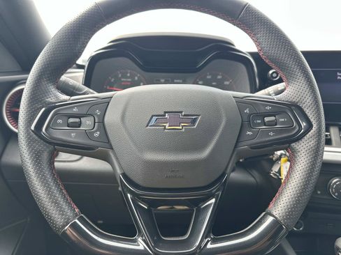 Certified 2024 Chevrolet Trax RS w/ Driver Confidence Package FWD image 19