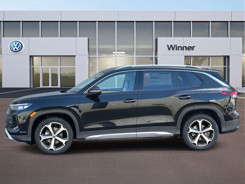 New 2026 Volkswagen Tiguan SE image 2