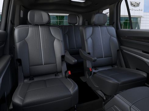 New 2026 Cadillac Vistiq Luxury image 17