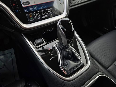 Used 2022 Subaru Outback Limited image 24