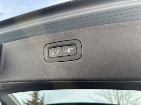 Used 2021 Volvo XC90 T6 Inscription w/ Climate Package image 36