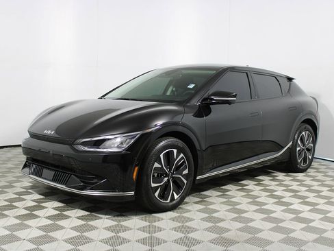 Used 2024 Kia EV6 Wind w/ Wind Technology Package RWD image 30