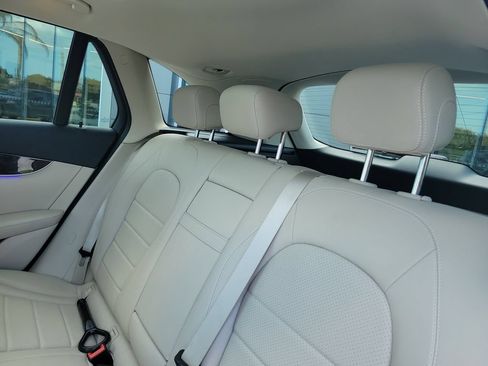 Used 2022 Mercedes-Benz GLC 300 image 15