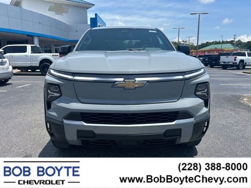 New 2025 Chevrolet Silverado EV LT image 2