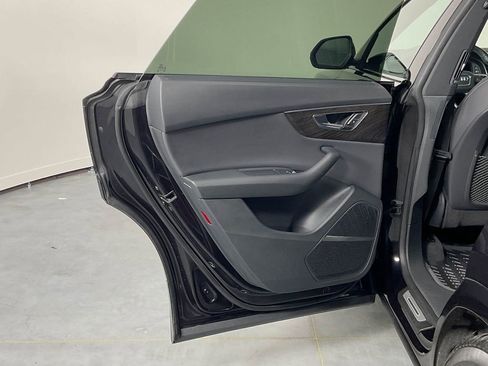 Used 2019 Audi Q8 Prestige AWD/4WD image 21