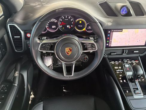 Certified 2023 Porsche Cayenne AWD/4WD image 15