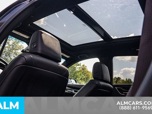 Used 2022 Cadillac XT5 Premium Luxury image 37