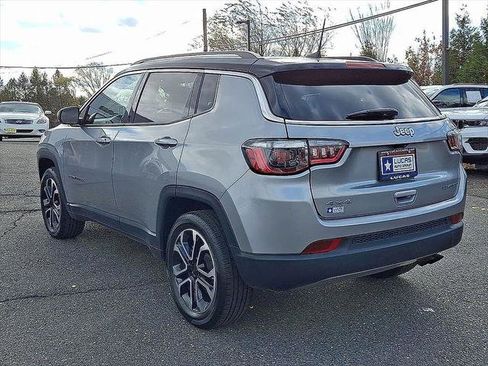 Certified 2022 Jeep Compass Limited w/ Sun and Sound Group AWD/4WD image 10