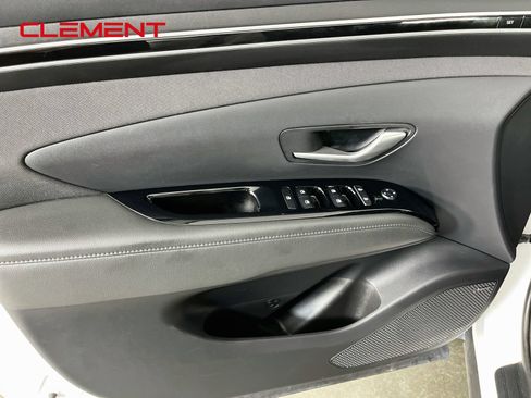 Used 2022 Hyundai Tucson Limited AWD/4WD image 25
