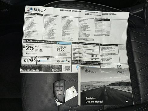 Certified 2023 Buick Envision Avenir image 20