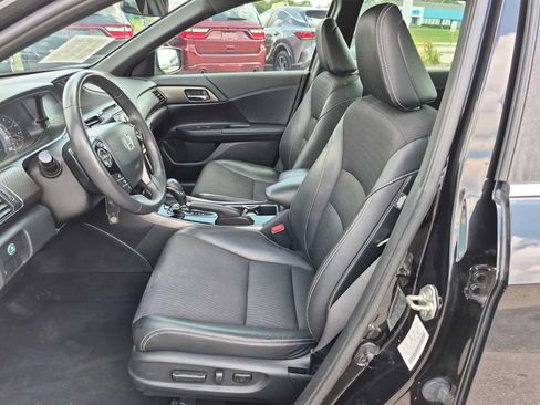 Certified 2017 Honda Accord Sport image 15