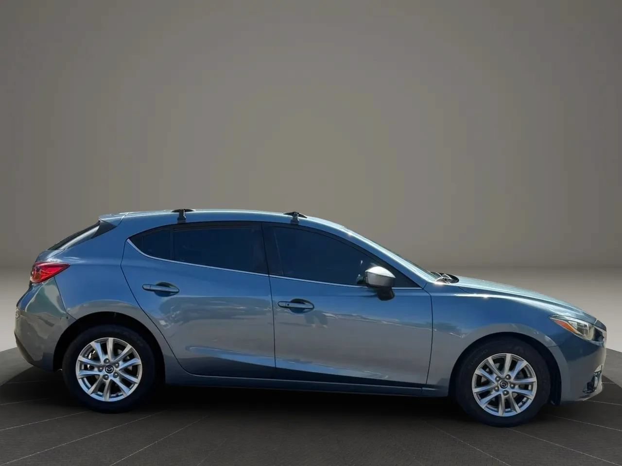 Used 2016 MAZDA MAZDA3 i Touring FWD image 4