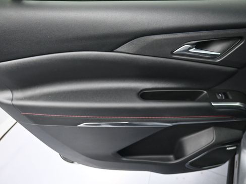 Used 2024 Chevrolet Traverse RS FWD image 27