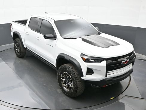 Used 2024 Chevrolet Colorado ZR2 w/ ZR2 Convenience Package III image 28