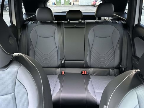 New 2026 Volkswagen Tiguan SE R-Line image 14