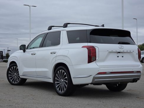 Used 2023 Hyundai Palisade Calligraphy image 17