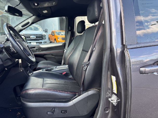 Used 2018 Dodge Grand Caravan GT w/ Safety Sphere Group FWD image 10
