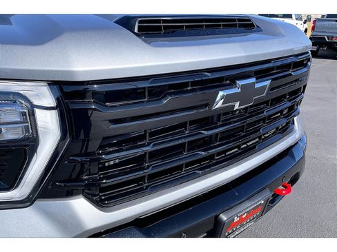 Used 2025 Chevrolet Silverado 3500 LTZ w/ Trail Boss Package AWD/4WD image 32