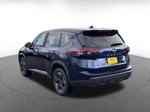 Used 2025 Nissan Rogue SV FWD image 11