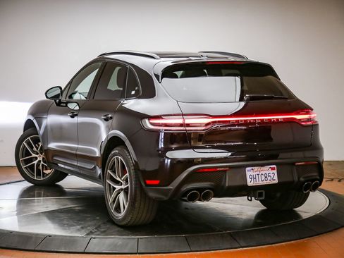 Certified 2023 Porsche Macan S AWD/4WD image 3