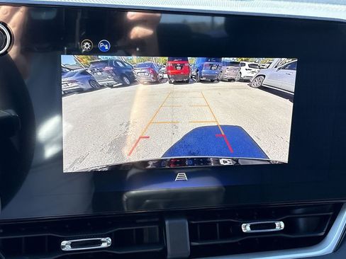 New 2026 Chevrolet Equinox LT image 17