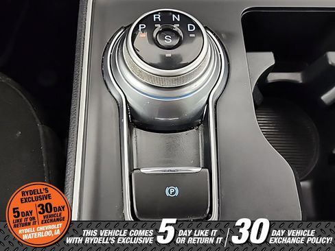 Used 2021 Ford Edge SE image 28