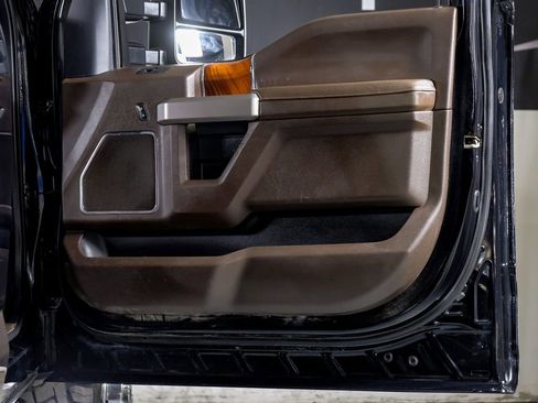 Used 2022 Ford F350 King Ranch image 35