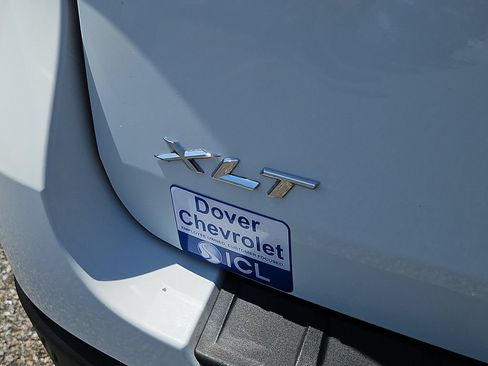 Used 2021 Ford Explorer XLT w/ Equipment Group 202A AWD/4WD image 12