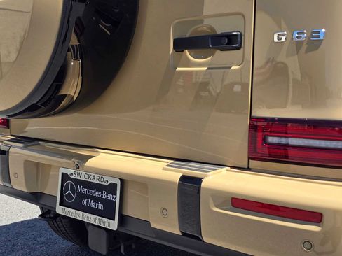 Used 2025 Mercedes-Benz G 63 AMG 4MATIC image 15