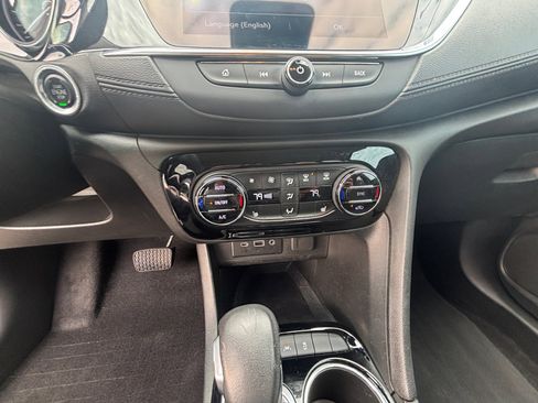 Used 2020 Buick Encore GX Select w/ Sport Touring Package image 5