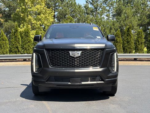 Used 2026 Cadillac Escalade Platinum Sport w/ LPO, ONYX Package AWD/4WD image 13