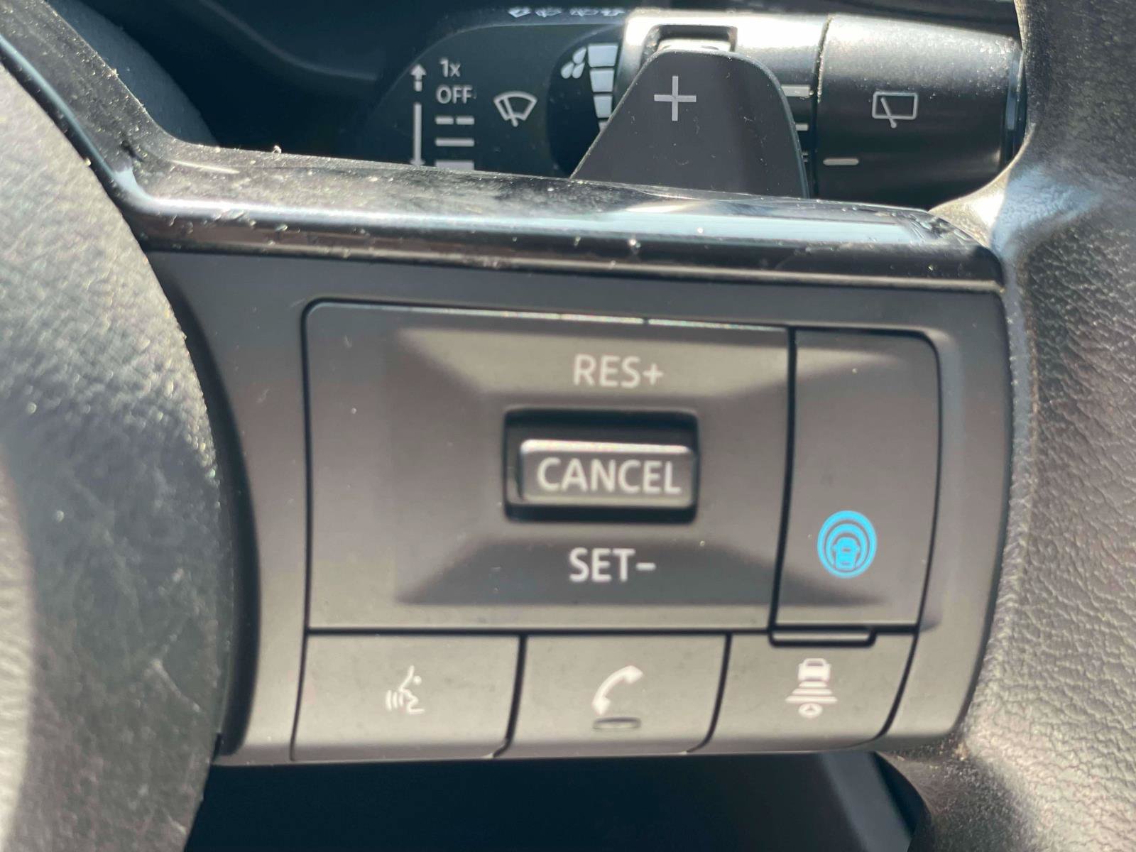 Used 2023 Nissan Rogue SV FWD image 19