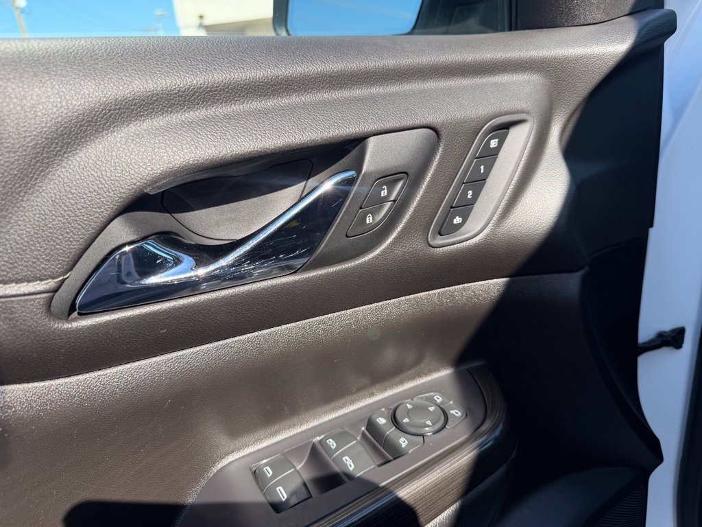 Used 2022 GMC Acadia SLT w/ Preferred Package FWD image 26
