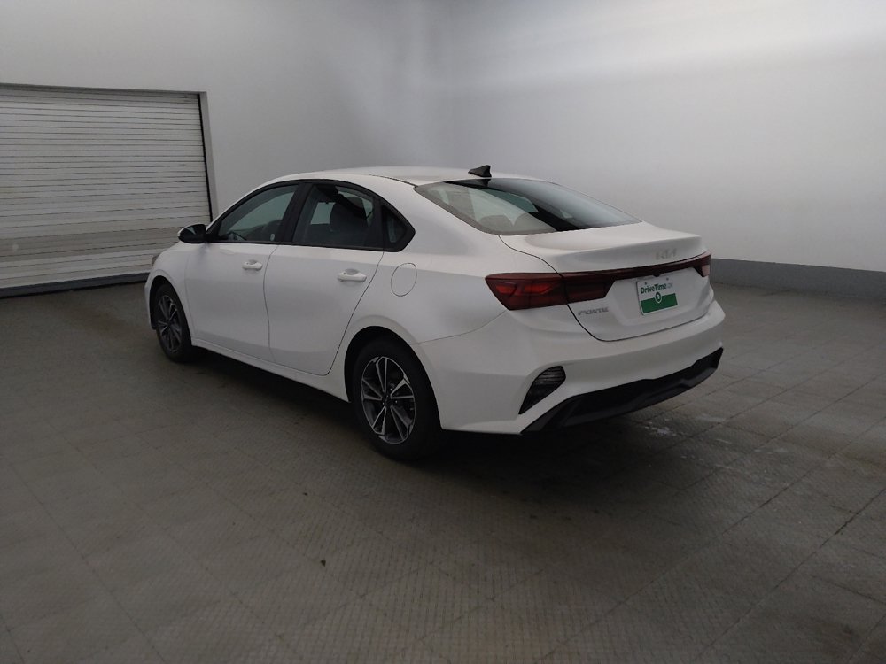 Used 2022 Kia Forte LXS FWD image 5