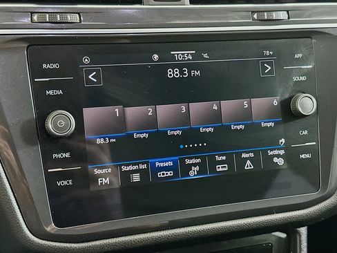 Used 2023 Volkswagen Tiguan SE FWD image 21